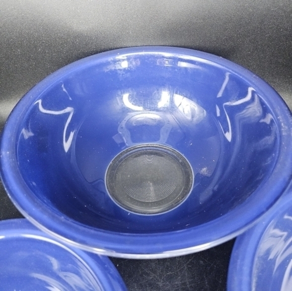 Vintage lot of three cobalt blue Pyrex bowls - Picture 5 of 6
